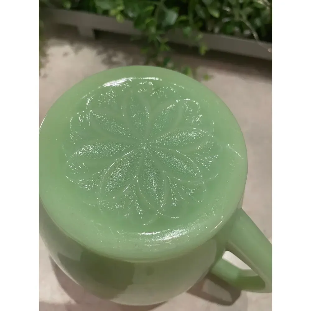 Vintage rare 32oz Jeanette Glass Milk Pitcher Jadeite Uranium Sunflower pattern